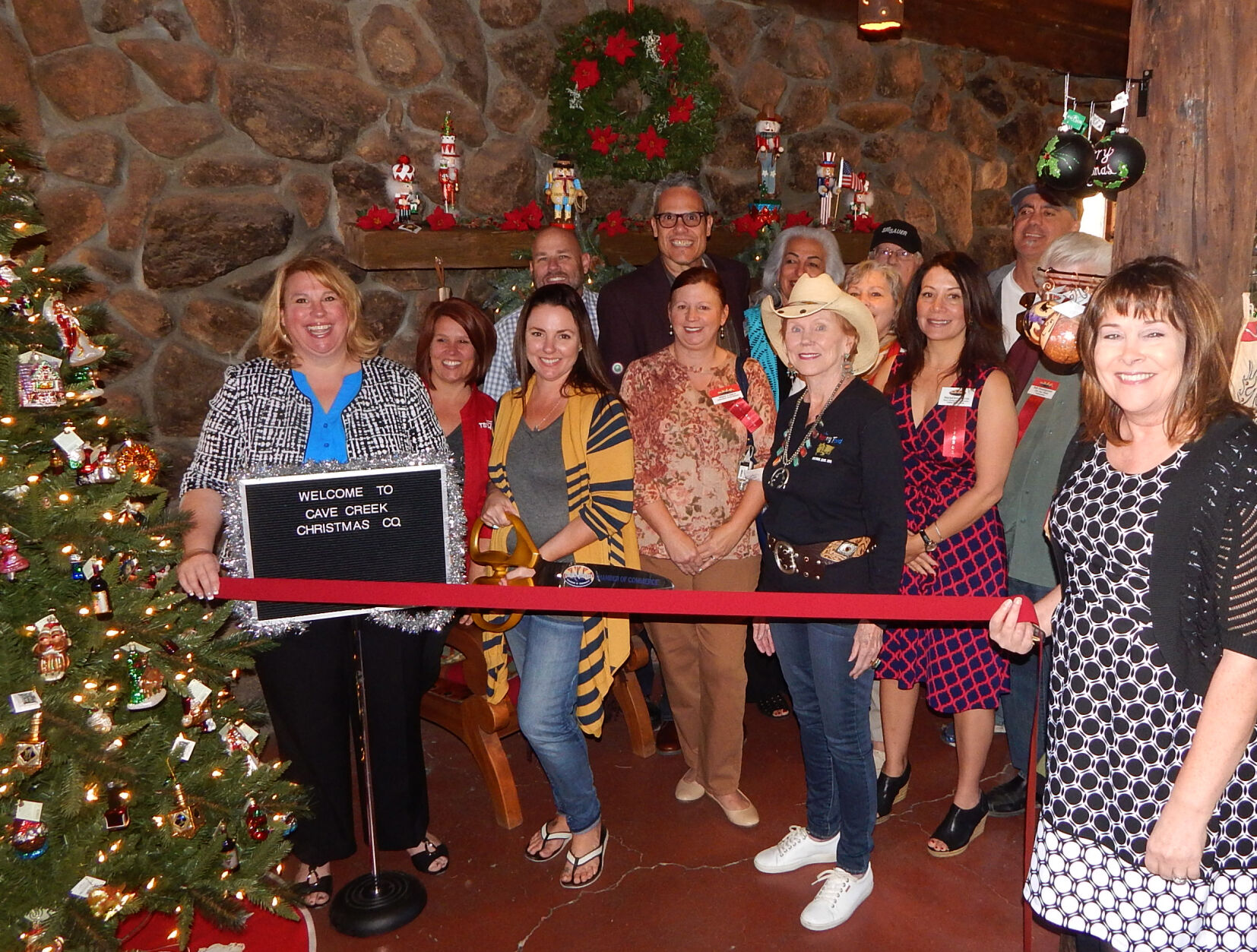 Cave-Creek-Christmas-Company_ribbon